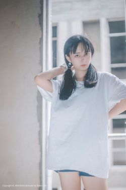 公的大龟慢慢挺进我的体内视频